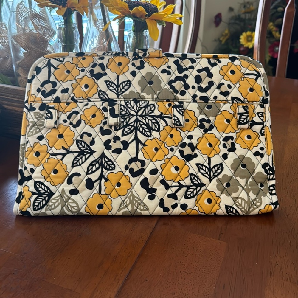 Vera Bradley Go Wild Keep It Up Organizer (jewelry)